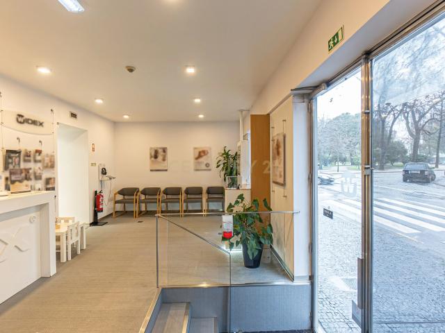 Loja alugar em Porto, Lordelo Do Ouro