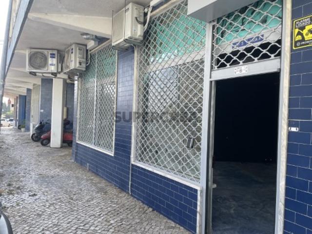 Armazém venda em Urbanização das Sapateiras, Santiago Dos Velhos