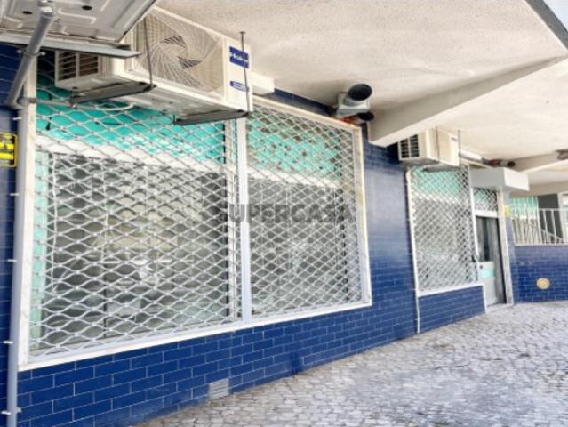 Armazém venda em Urbanização das Sapateiras, Loures