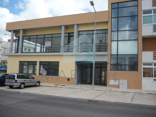 Loja alugar em Bairro 25 de Abril, Cascais