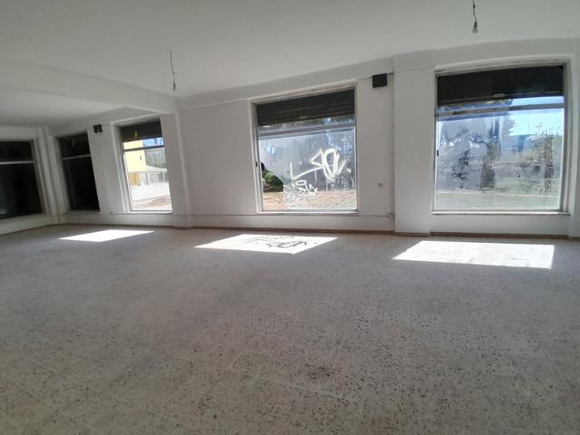 Ponto Comercial alugar em Algueirão-mem Martins