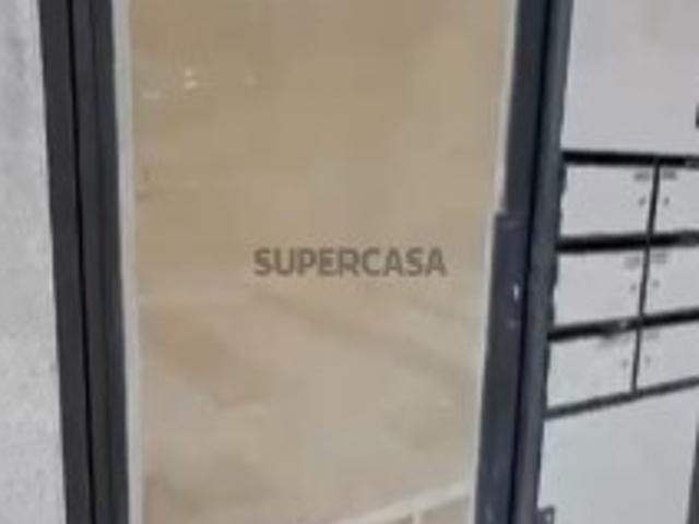 Armazém venda em Porto