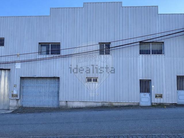 Armazém alugar em Valongo, Ermesinde