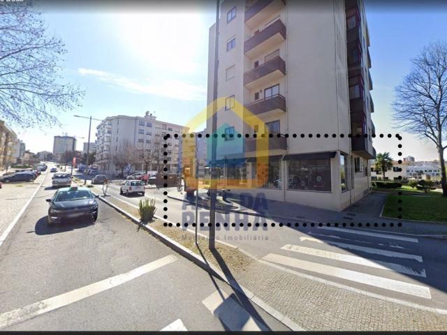 Ponto Comercial alugar em Ermesinde, Porto Carreiro