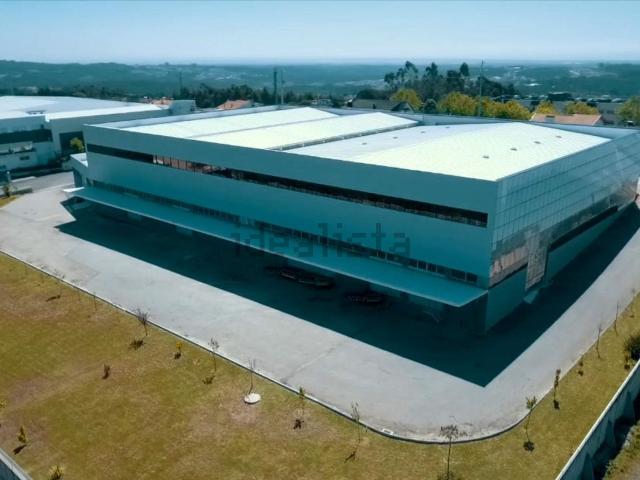 Armazém alugar em Santa Maria Da Feira, Aveiro