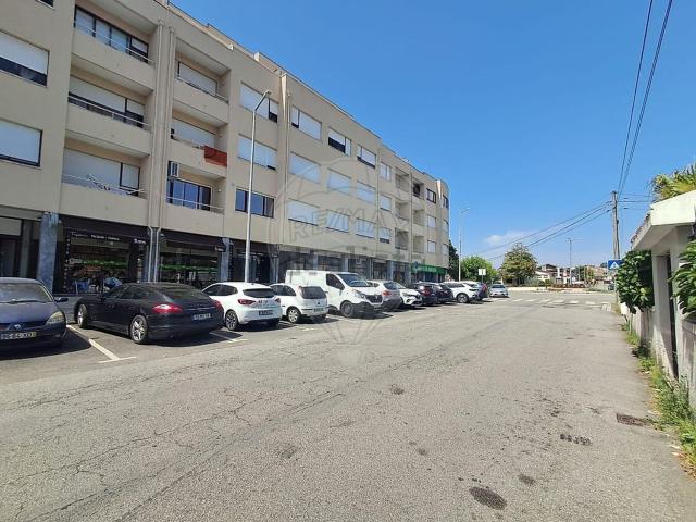 Loja venda em Santa Maria Da Feira, Aveiro
