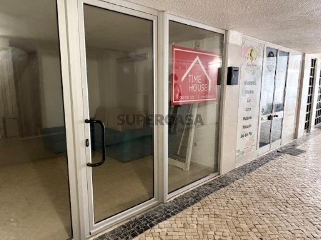 Armazém venda em Nossa Senhora do Pópulo, Caldas Da Rainha