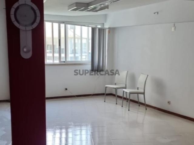 Casa venda em Alcobaça, Leiria