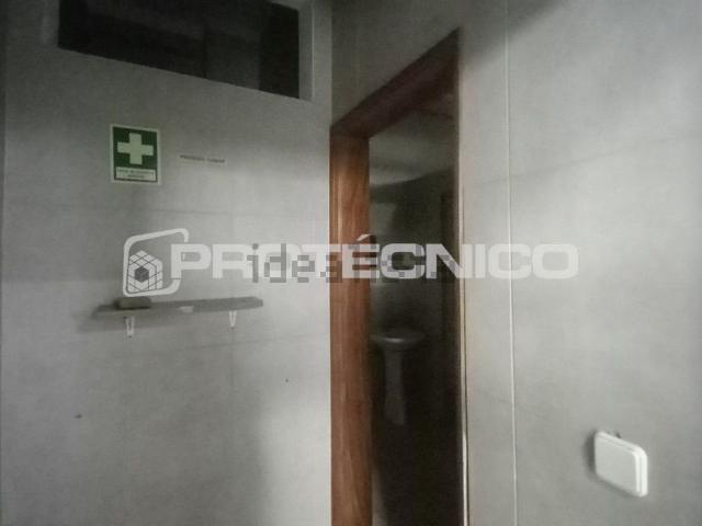 Armazém alugar em Aveiro