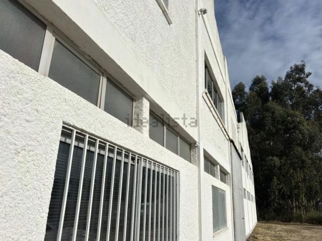 Armazém alugar em Bairro do Vouga, Aveiro