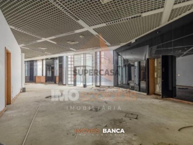 Armazém venda em Santarém
