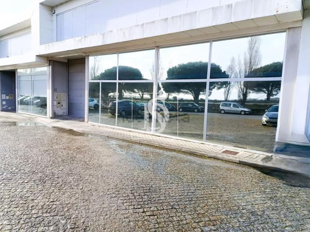 Armazém alugar em Esposende, Braga