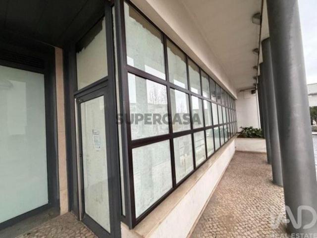 Armazém venda em Algaça, Vila Nova De Poiares