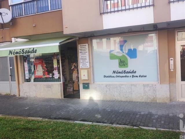 Loja alugar em Malafaia, Arruda dos Vinhos