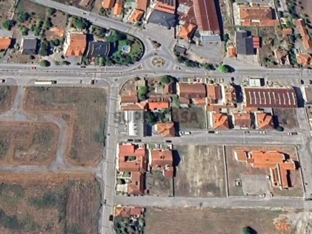 Armazém venda em Campo de Besteiros, Tondela