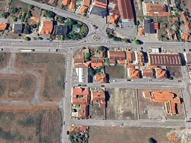 Loja venda em Campo de Besteiros, Tondela