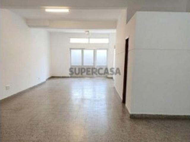 Armazém venda em Faro