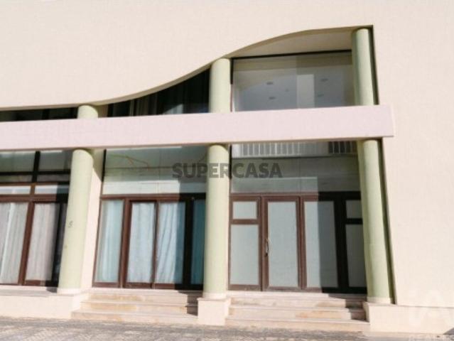 Armazém venda em Peniche