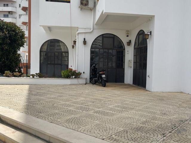 Loja venda em Alto Pacheco, Portimão