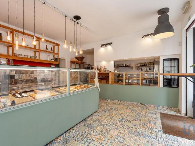 Loja alugar em São Bento, Lisboa