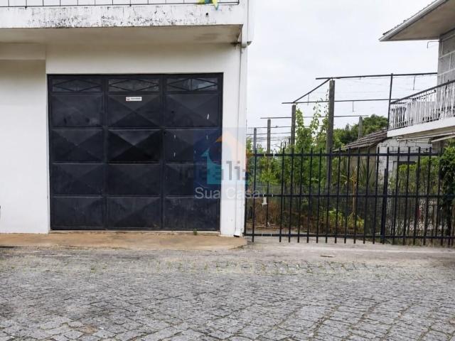 Armazém alugar em Bairro da Cumieira, Fafe