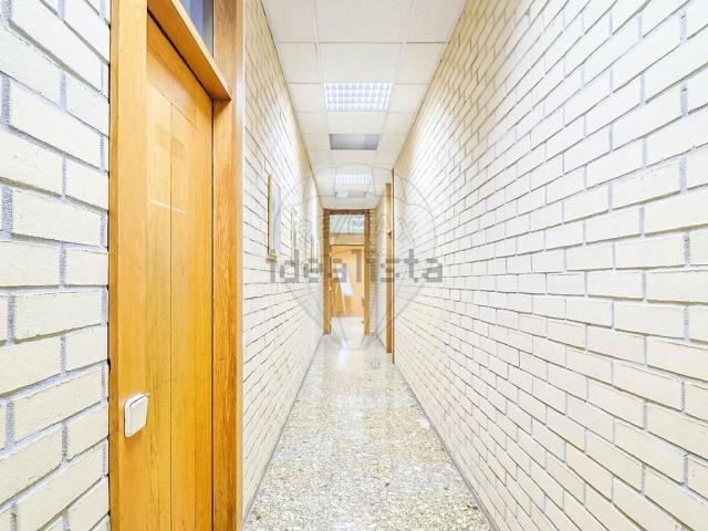 Armazém alugar em Fajozes