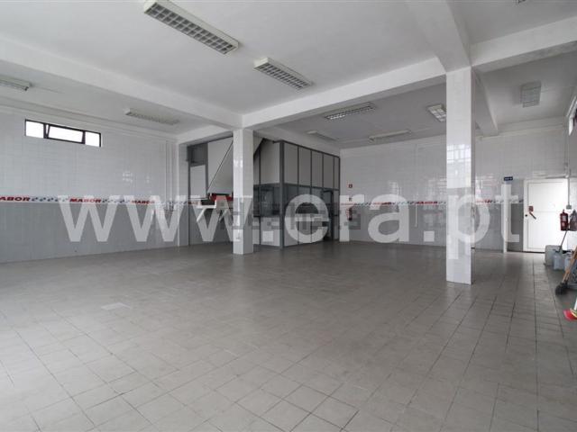 Armazém alugar em Seixal, Fernão Ferro