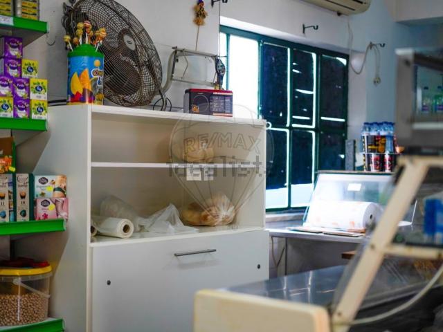Loja venda em Seixal, Fernão Ferro