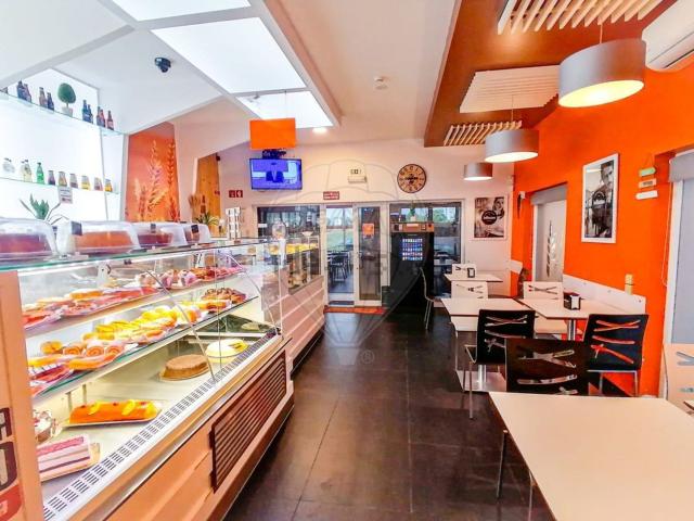 Ponto Comercial venda em Ferreiras, Vale Serves