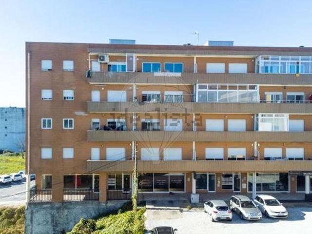 Loja alugar em Amares, Braga