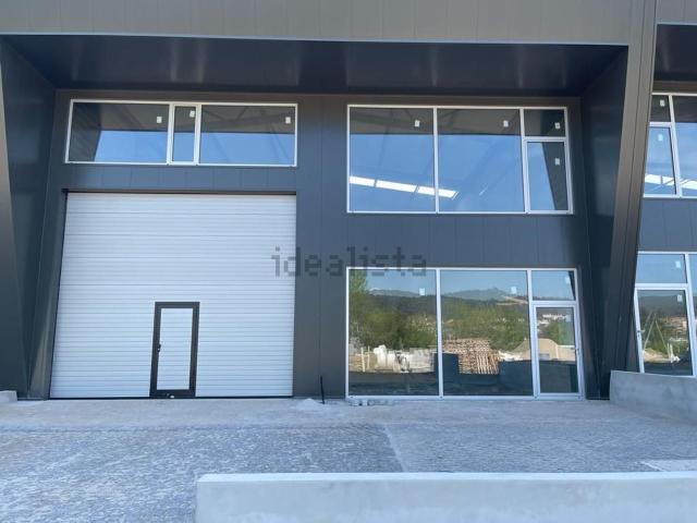 Armazém alugar em Lousada, Porto