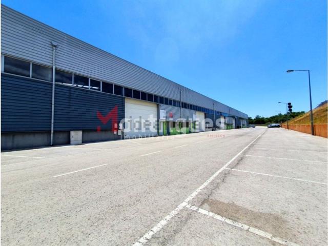 Armazém alugar em Setúbal