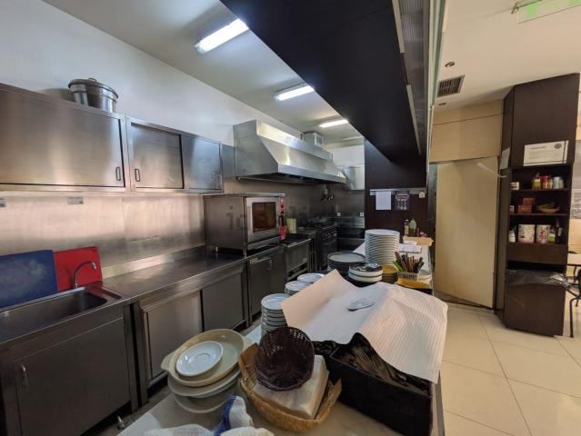 Armazém alugar em Aveiro