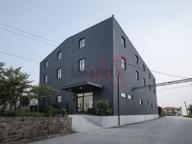 Armazém venda em Ponta do Campo, Guimarães