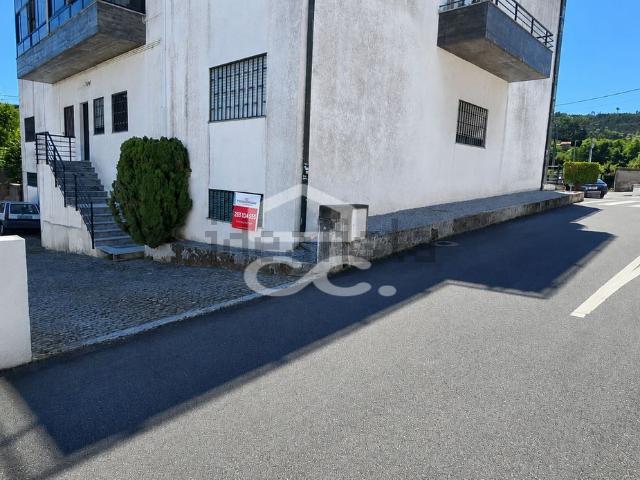 Armazém venda em Ponta do Campo, Guimarães
