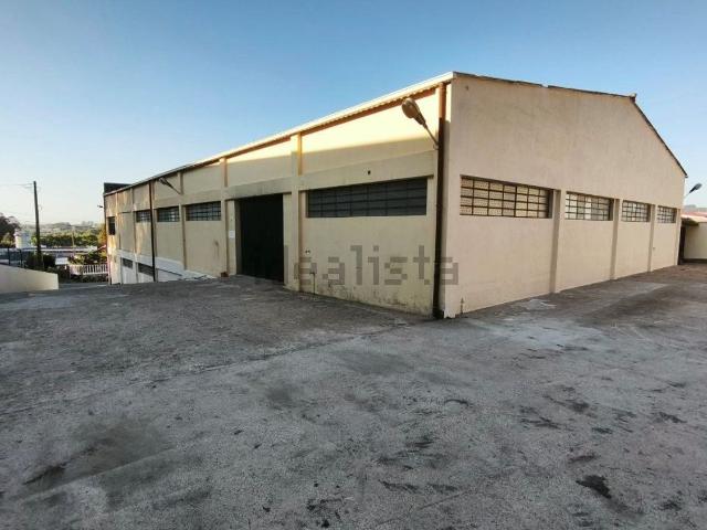 Armazém alugar em Vila Nova De Gaia, Porto