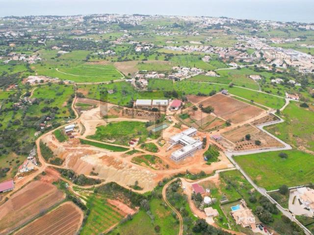 Loja venda em Amendoal, Albufeira