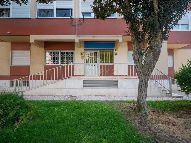 Loja venda em Bairro da Codivel, Odivelas
