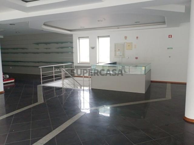 Armazém venda em Arcozelo, Braga