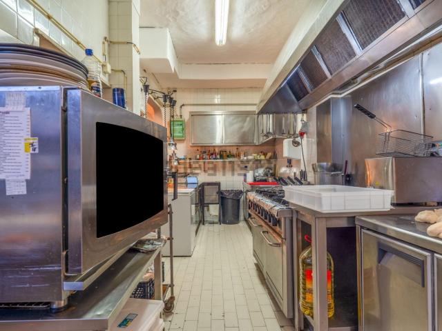 Loja venda em Mato Serrão, Carvoeiro