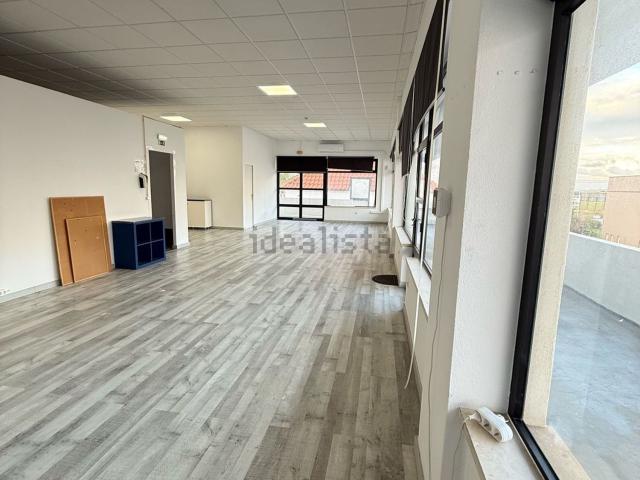 Loja alugar em Lagoa, Faro