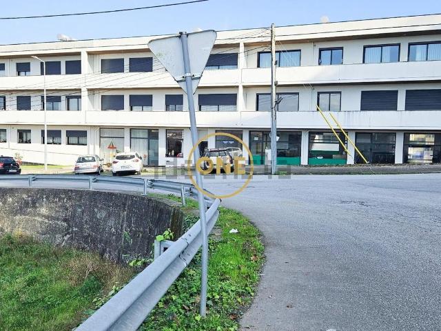 Loja venda em Gavião, Braga