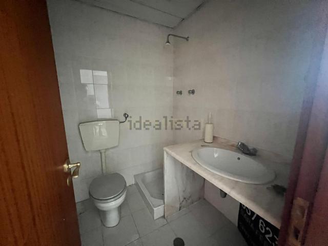 Loja alugar em Chegadinho, Almada
