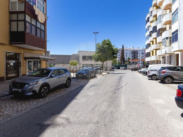Loja venda em Almada, Setúbal