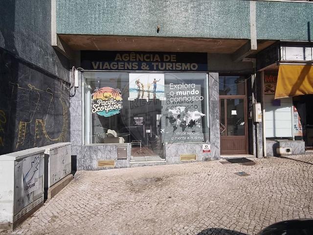 Loja venda em Quinta do Americano, Almada