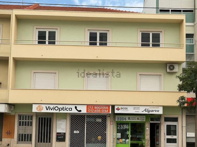 Loja venda em Quinta do Americano, Almada