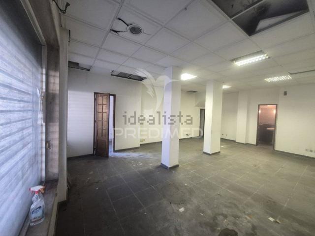Loja venda em Quinta do Janeiro, Almada