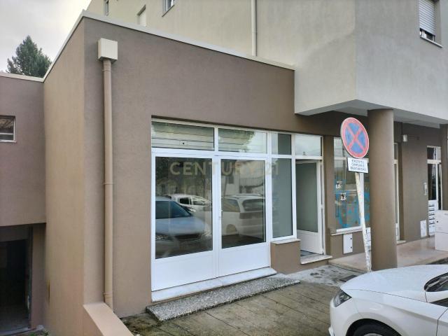 Loja venda em Salgueiral, Creixomil