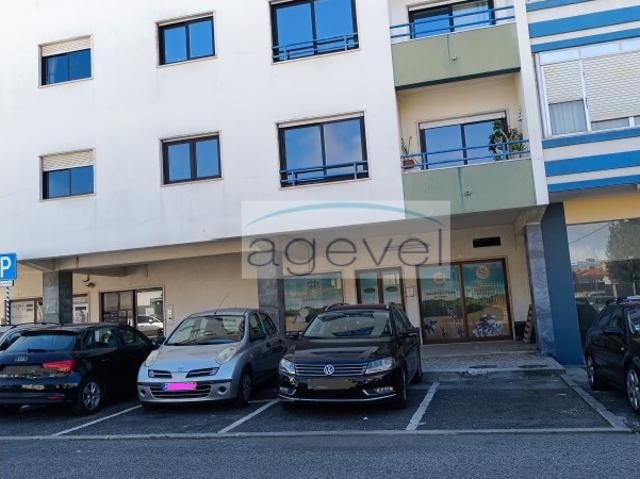 Loja venda em Núcleo Urbano Histórico de Algés, Oeiras