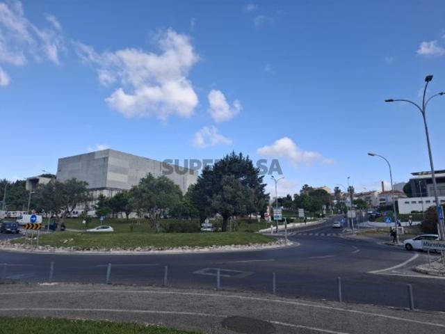 Armazém venda em Amadora, Lisboa